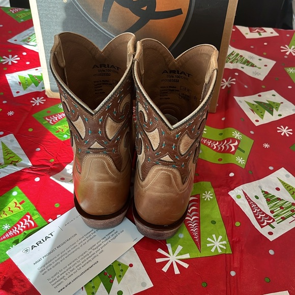 Ariat Rio Oak Barrel leather cowboy boots with teal accents. Size 9 medium. - Picture 5 of 8